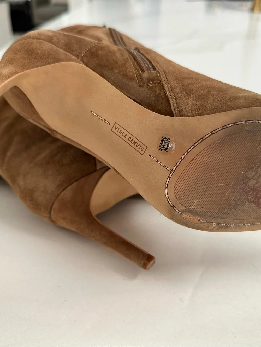 Vince Camuto Tan Suede Armada Slouchy Pointed Toe Heeled Boot Sz 8